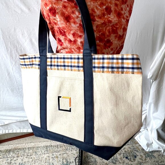 Extra Large Canvas Boat Tote Plaid, Cream and Navy, NWOTS! - Picture 10 of 12